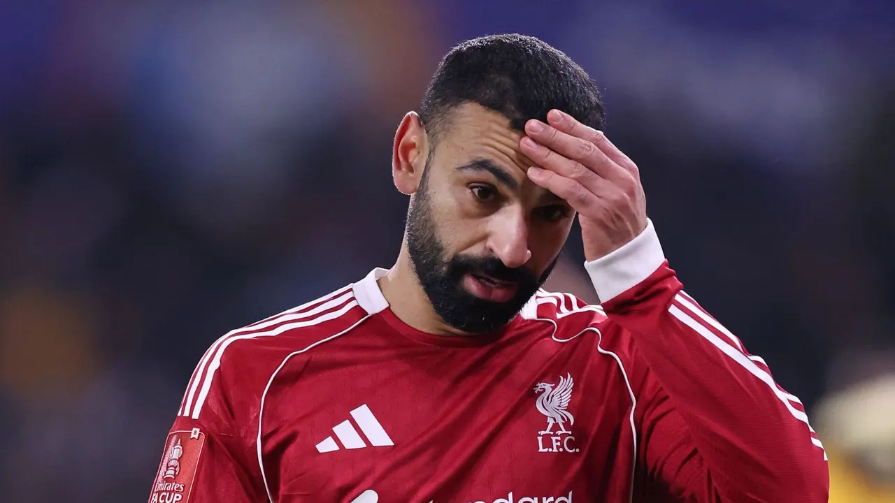 لماذا يواجه محمد صلاح عقبات تحول دون عودته المرتقبة لصفوف نادي روما؟